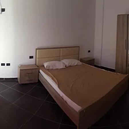 Apartment White Himare